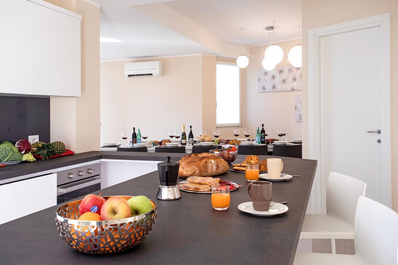 Ossuccio Grande C Home With Pool Sleeps 12 By Italian Apartments Como Exterior foto