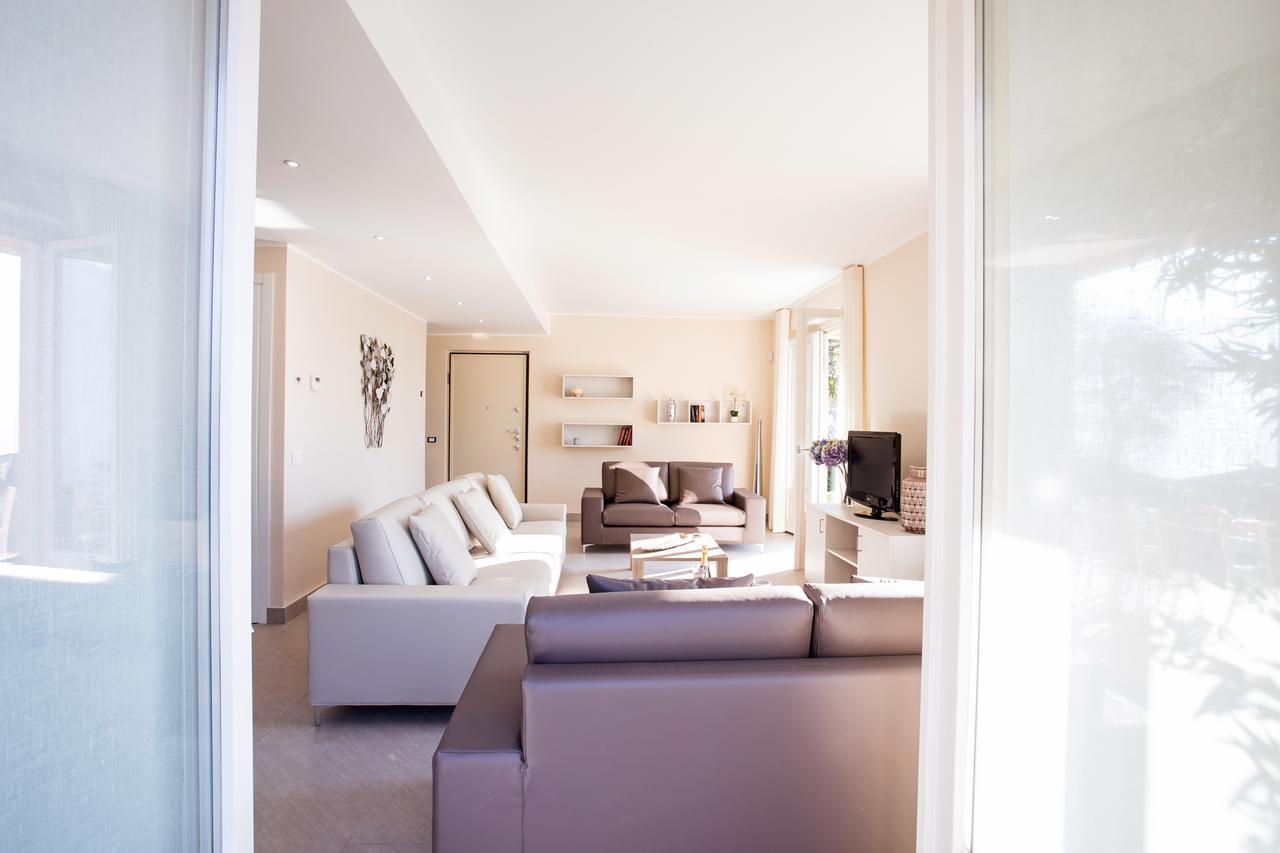 Ossuccio Grande C Home With Pool Sleeps 12 By Italian Apartments Como Exterior foto
